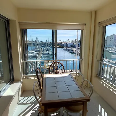 Cap D'agde F3 Belle Vue Port Avec Garage Piscine Climatisation Apartment