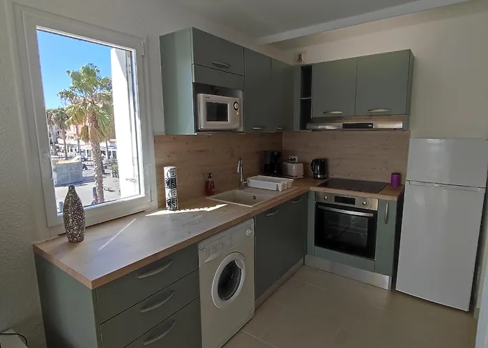 Cap D'agde F3 Belle Vue Port Avec Garage Piscine Climatisation Apartman