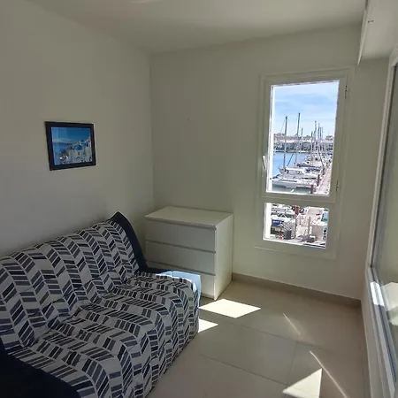 Cap D'agde F3 Belle Vue Port Avec Garage Piscine Climatisation *